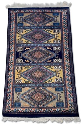 Lot 155 - Persian Kashan Rug. 101 x 165 cm.