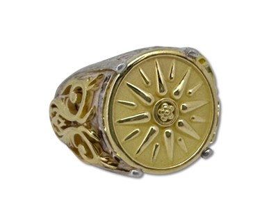 Lot 296 - A Traditional Signet Ring.