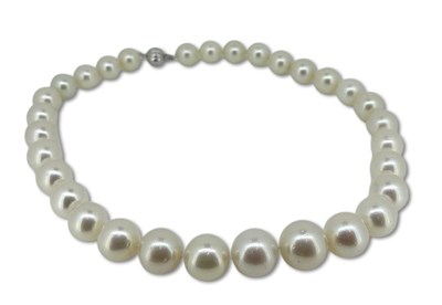 Lot 357 - A Garduated Strand of South Sea Pearls.