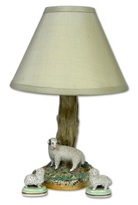 Lot 161 - Sheep lamp and 2 x sheep figures, 3pcs.