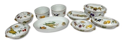 Lot 164 - Royal Worcester Porcelain Dinner Wares, 9pcs.
