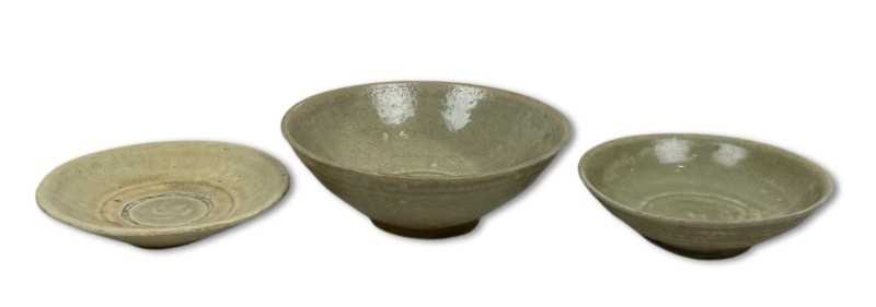 Lot 219 - Vietnamese Celadon Wares, 3pcs.