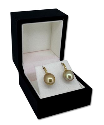 Lot 334 - Gold Pearl Drops.