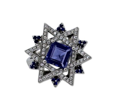 Lot 339 - Platinum Star of David Ring.