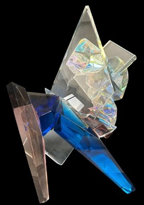 Lot 261 - Grant Miller "Balanced" Glass Sculpture.