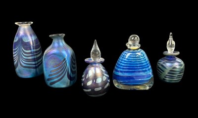 Lot 259 - Allan Fox Group of Art Glass Wares, 5 pcs.