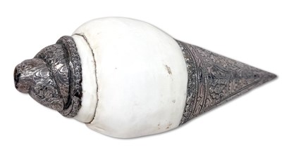 Lot 274 - Eastern Silver Conch Shell.