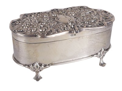 Lot 531 - A Four-Footed Sterling Silver Box.