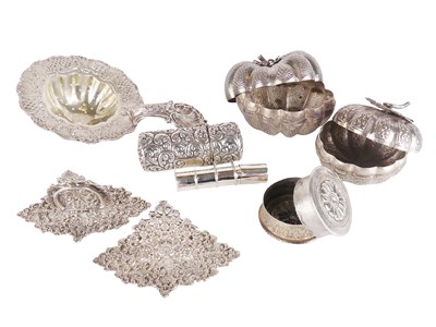 Lot 533 - Seven Silver Items.