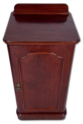 Lot 118 - Victorian Mahogany Bed Side Cabinet.