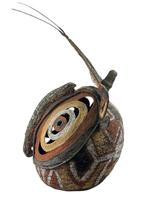 Lot 140 - Maprik Mask.