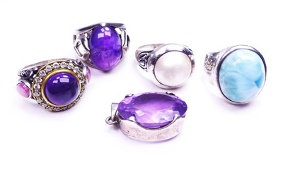 Lot 258 - Silver Rings and Pendants.