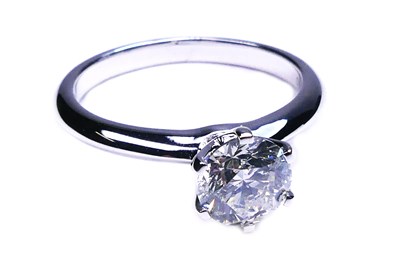 Lot 316 - 14ct White Gold Diamond Ring.