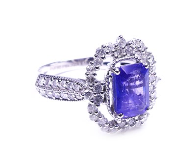 Lot 319 - 14ct White Gold Tanzanite & Diamond Ring.
