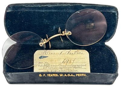 Lot 216 - Spectacles.