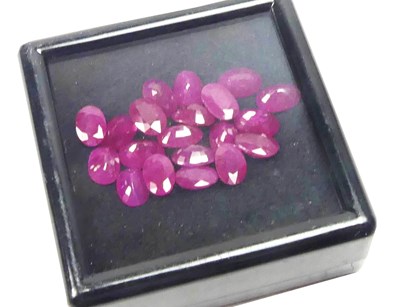 Lot 280 - Loose Oval Rubies.